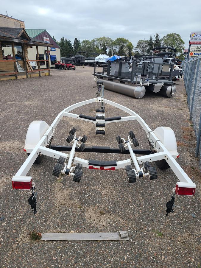 Used 1994 Shoreland'r Boat Roller Trailer