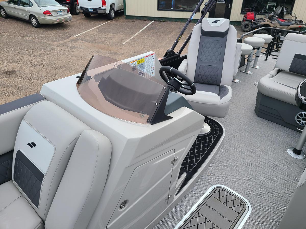 2026 Starcraft SLS-3 DL Bar With A 150HP Suzuki Motor