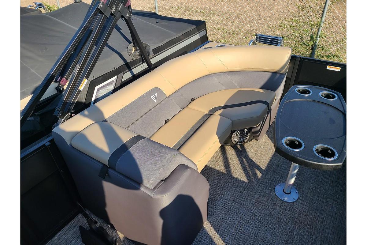 2025 Viaggio Lago X22U