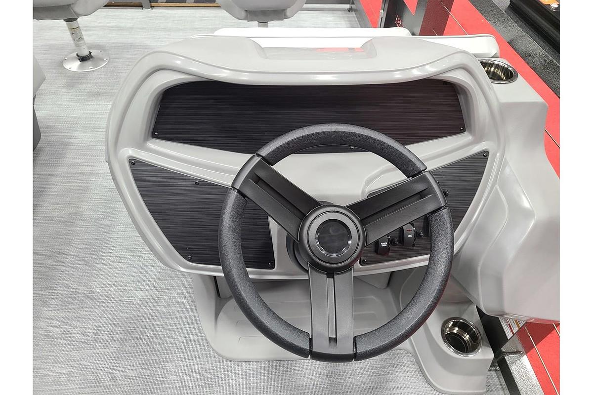 2026 Lake Lounger 13' Fish Pro W/ A 25HP Suzuki Motor