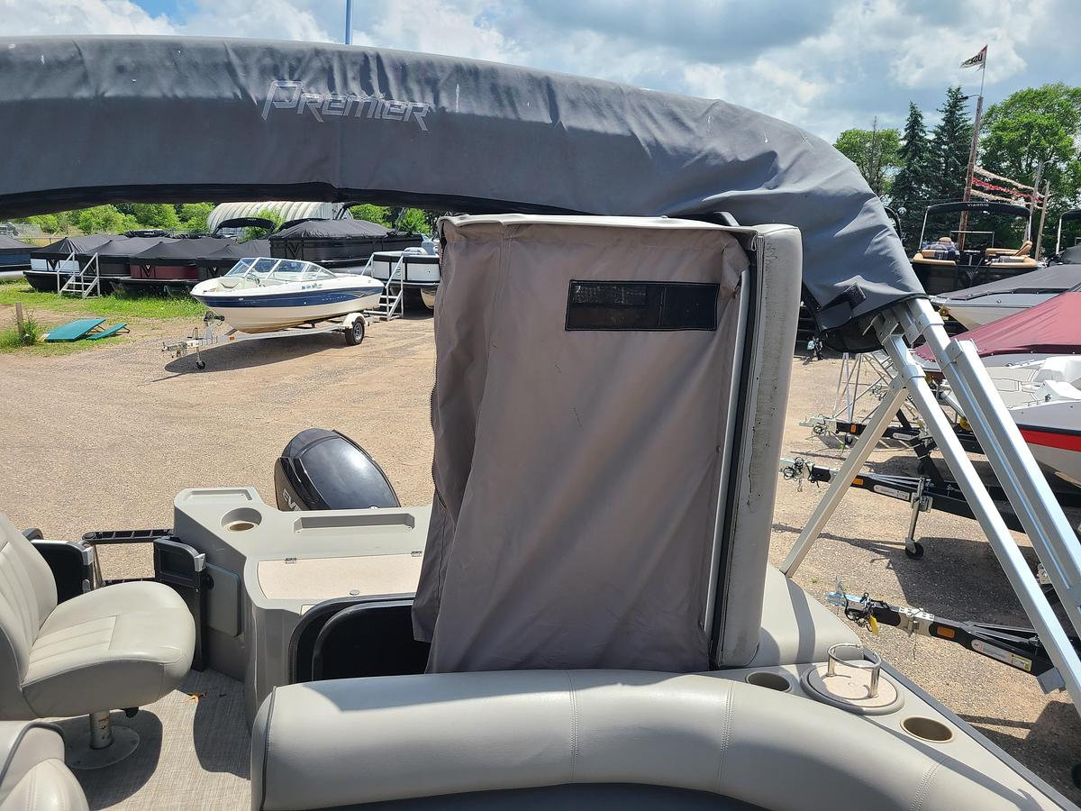Used 2015 Premier 221 Gemini With A 115HP Evinrude ETEC Motor