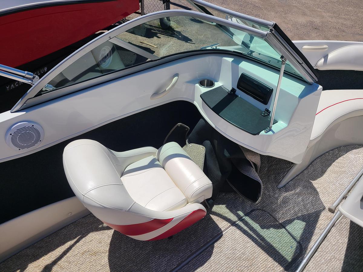 Used 2011 Rinker 186 Captiva