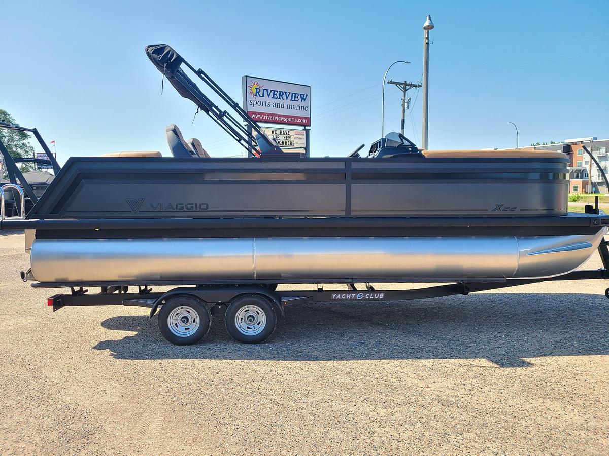 2026 Viaggio Lago X22Q Tritoon With A 200HP Suzuki Stealth Motor