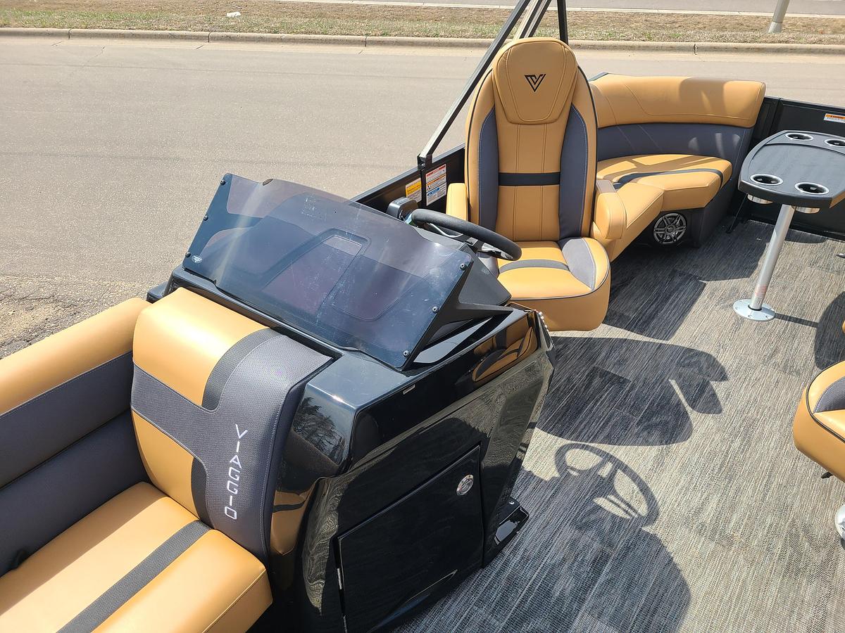 2025 Viaggio Lago X18U W/ 60HP Suzuki Motor