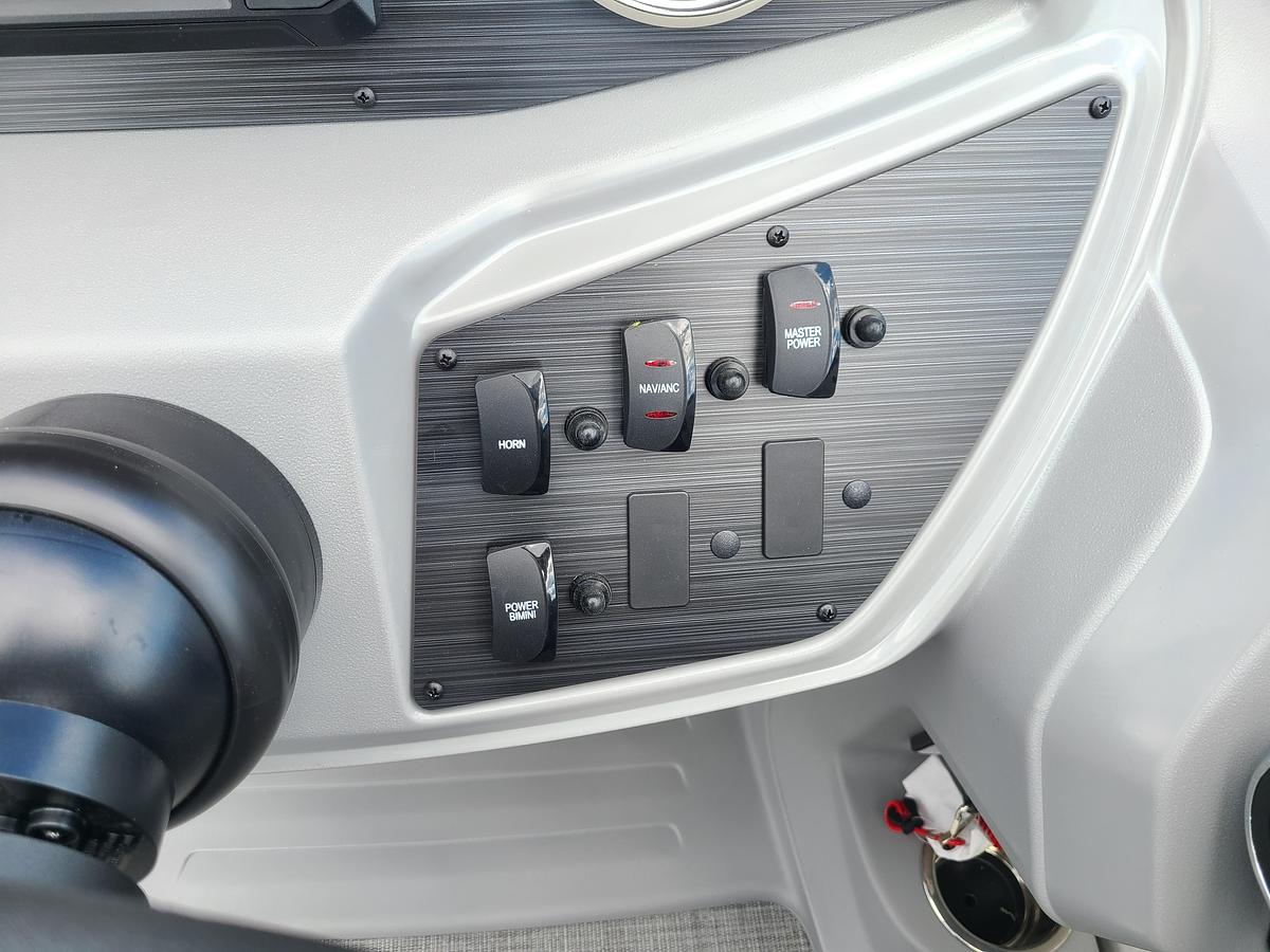 Used 2026 Flagship Endurance E20CU With A 60HP Suzuki Motor