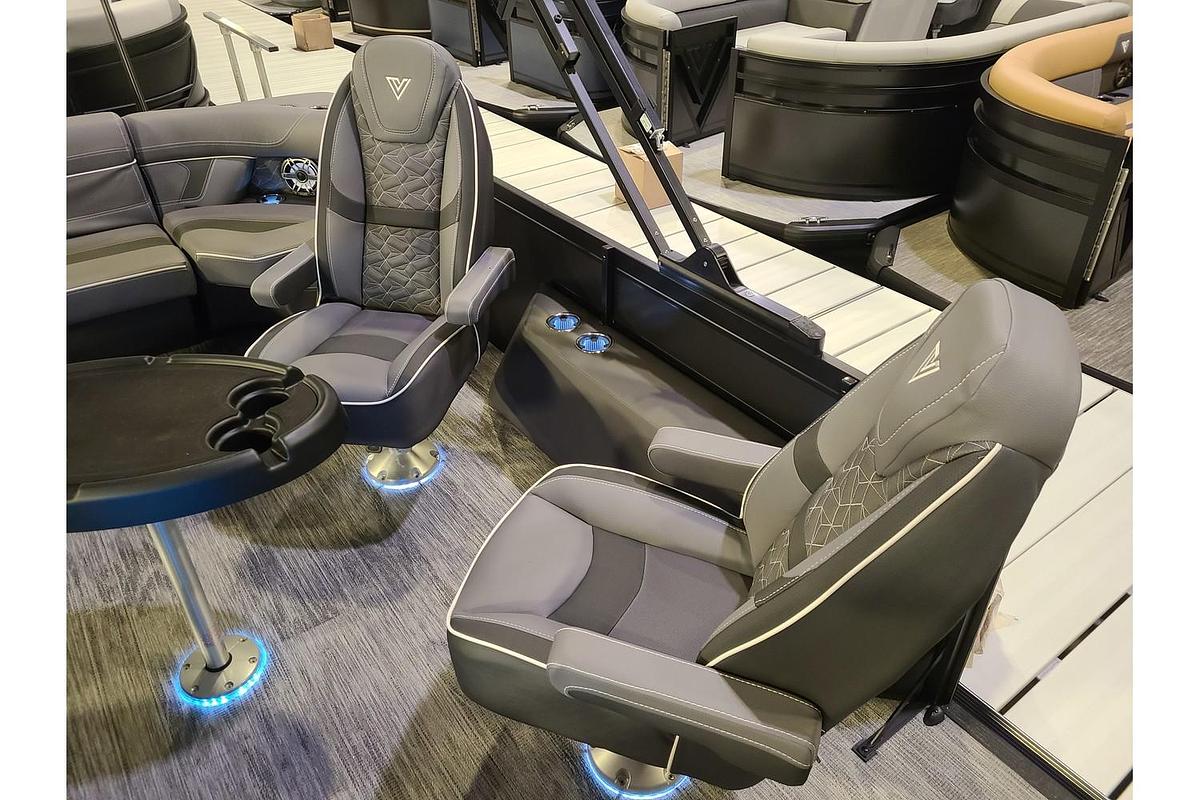 2026 Viaggio Diamante 24Q Tritoon W/ A 350HP Suzuki Motor