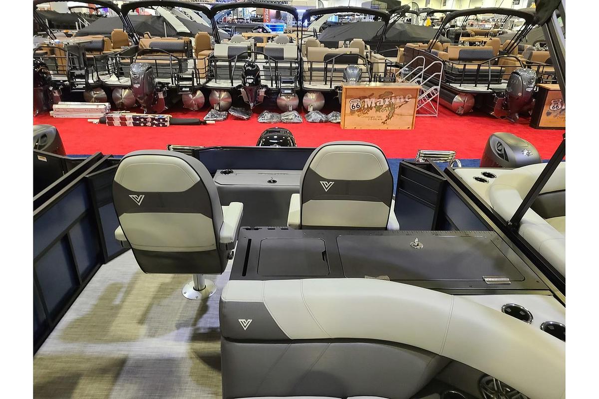 2026 Viaggio Lago V22F With A 115HP Suzuki Motor