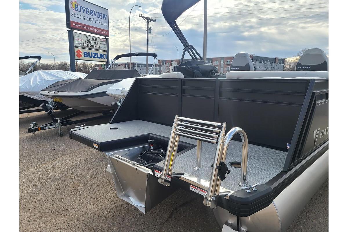 2025 Viaggio Lago X22U With A 115HP Suzuki Motor