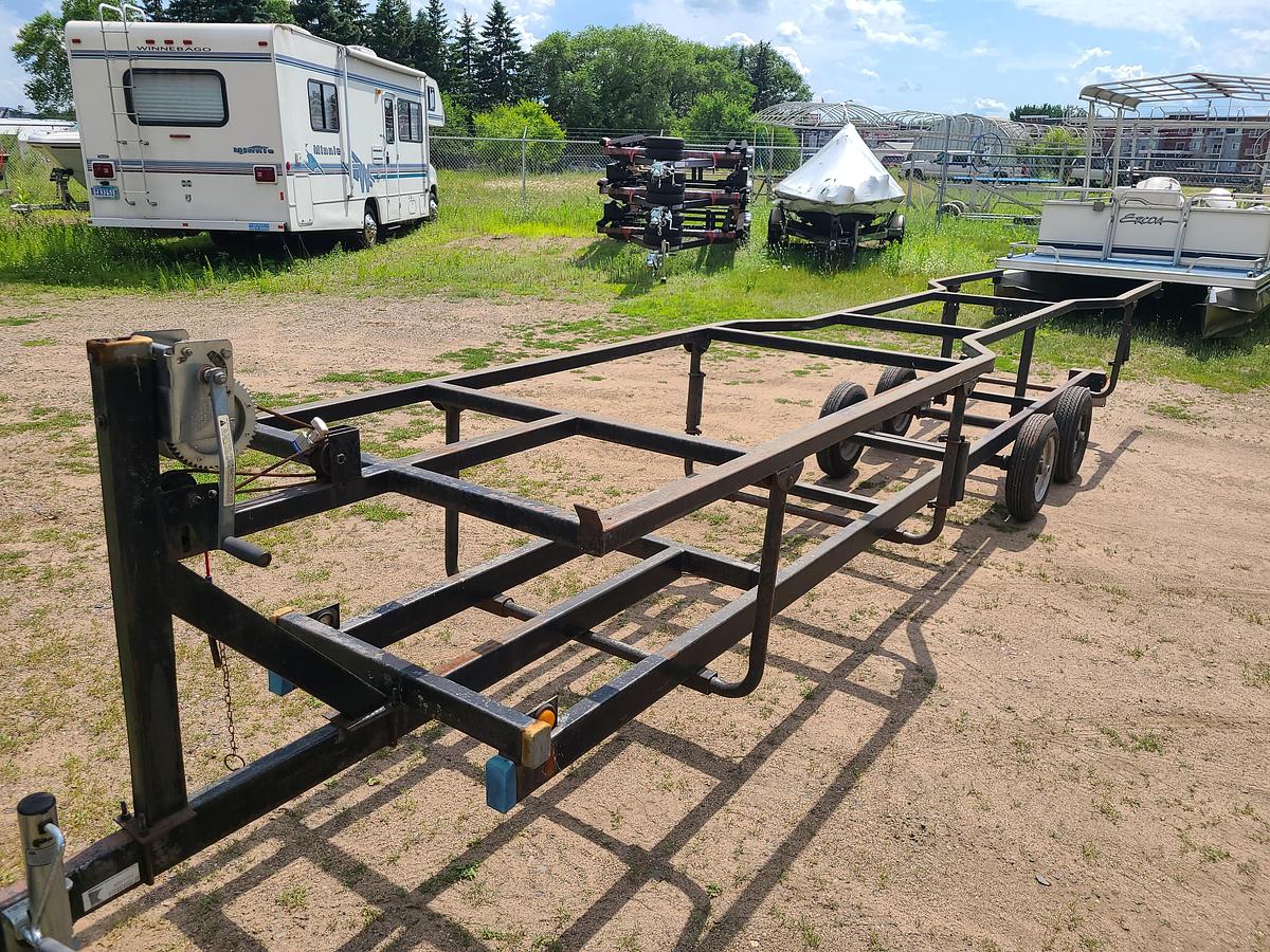 Used 1997 Triton 20' Scissor