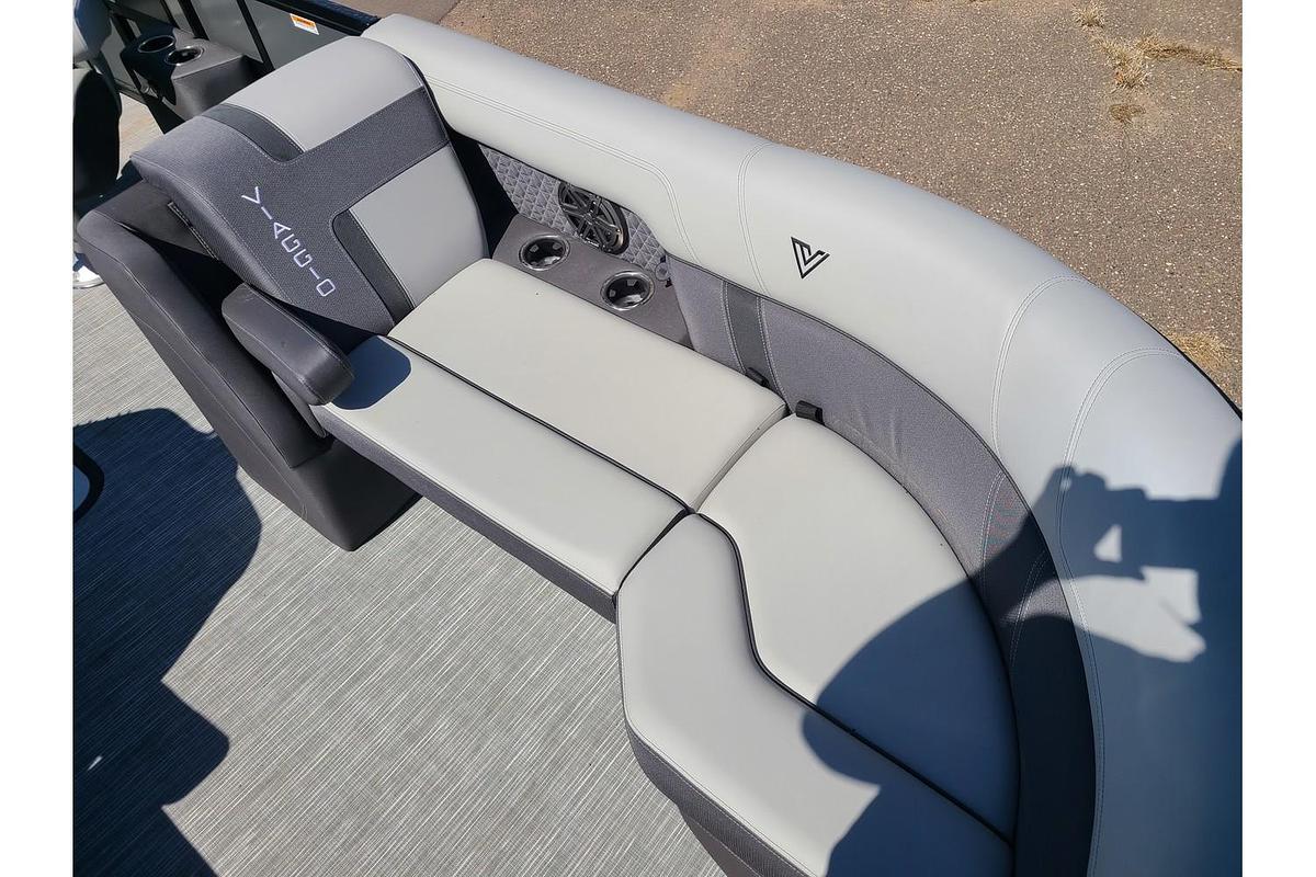 2025 Viaggio Lago Z22Q Tritoon W/ 150HP Suzuki Motor & Yacht Club Deluxe Bunk Trailer
