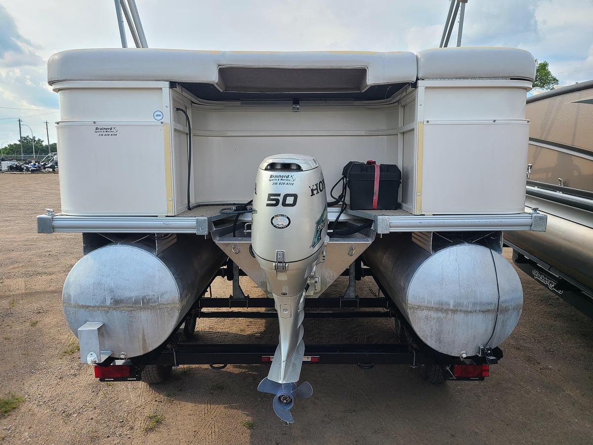 Used 2005 Starcraft Elite 206 With A 50HP Honda Motor & Bunk Trailer