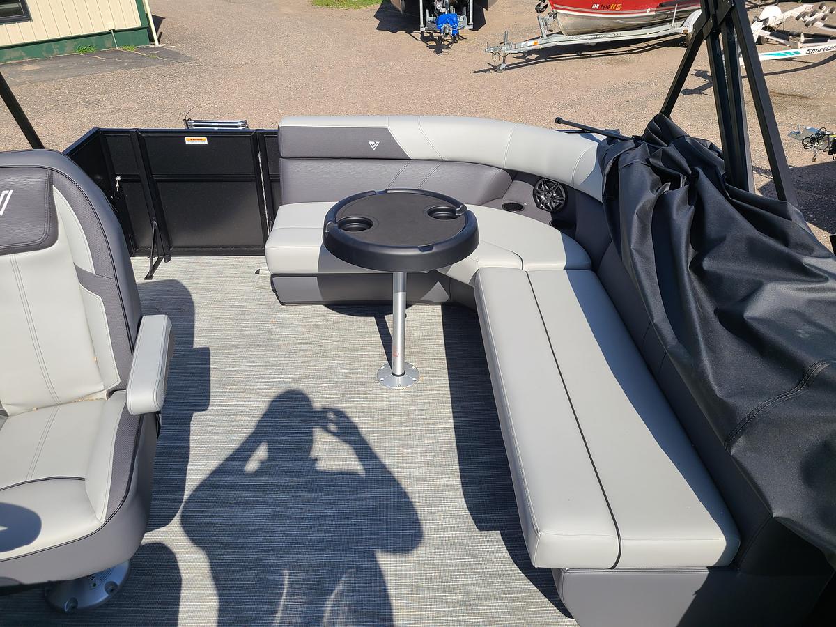 2026 Viaggio Lago V18C With A 60HP Suzuki Motor