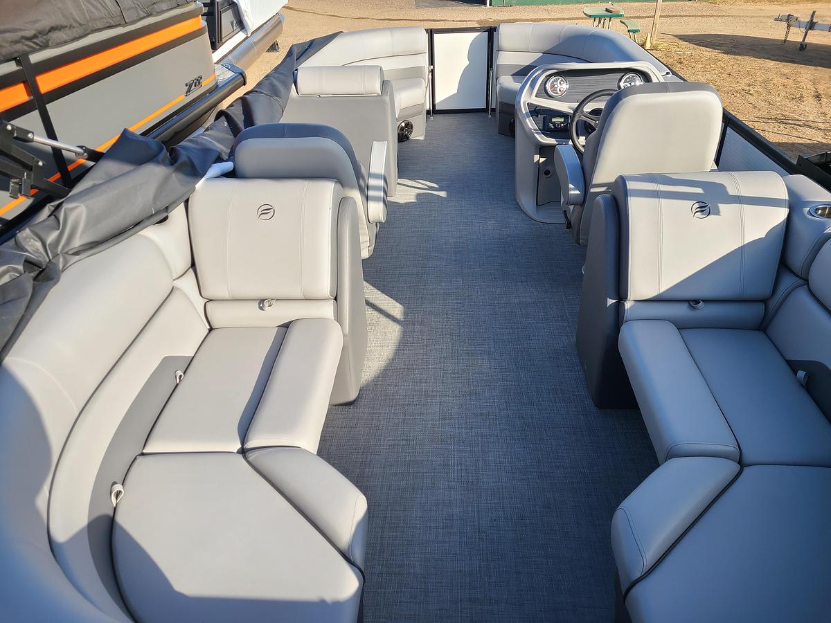 2026 Flagship Endurance E22CU Sportoon W/ Suzuki 200HP Motor **Demo Pontoon**