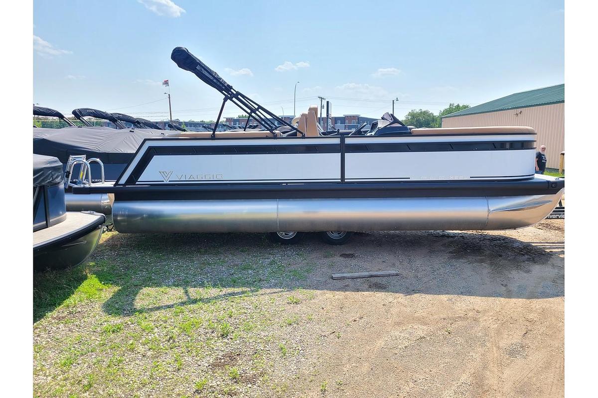 2025 Viaggio Lago X18U W/ 60HP Suzuki Motor