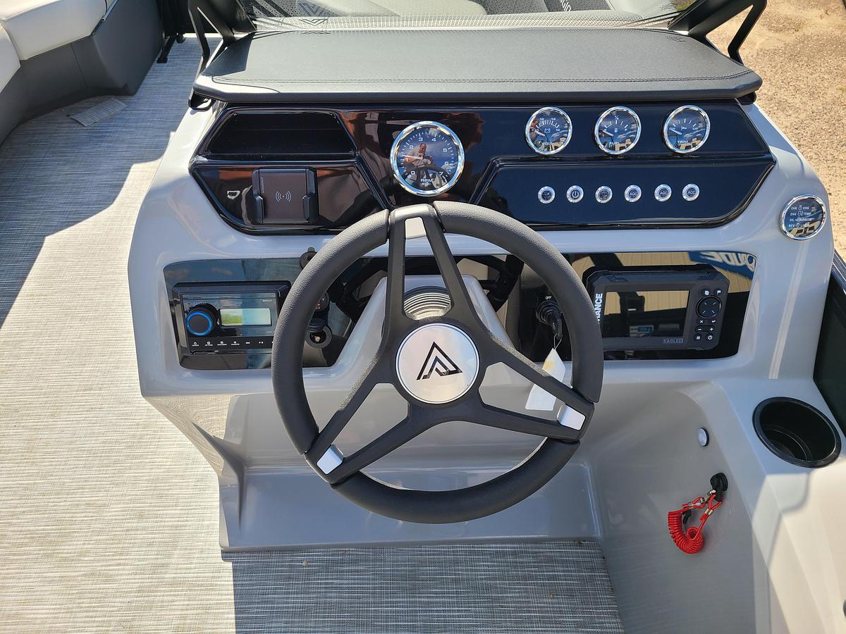 2026 Viaggio Lago V18C With A 60HP Suzuki Motor
