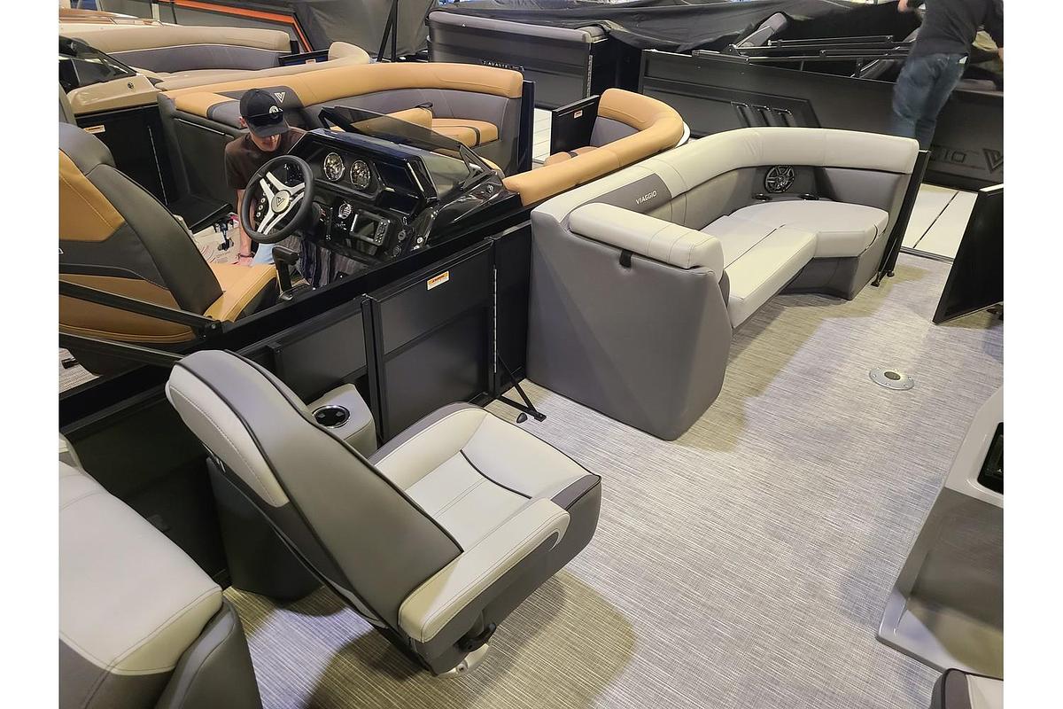 2026 Viaggio Lago V22U
