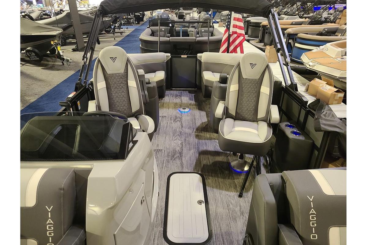 2026 Viaggio Lago Z22U Tritoon W/ A Suzuki 150HP Motor