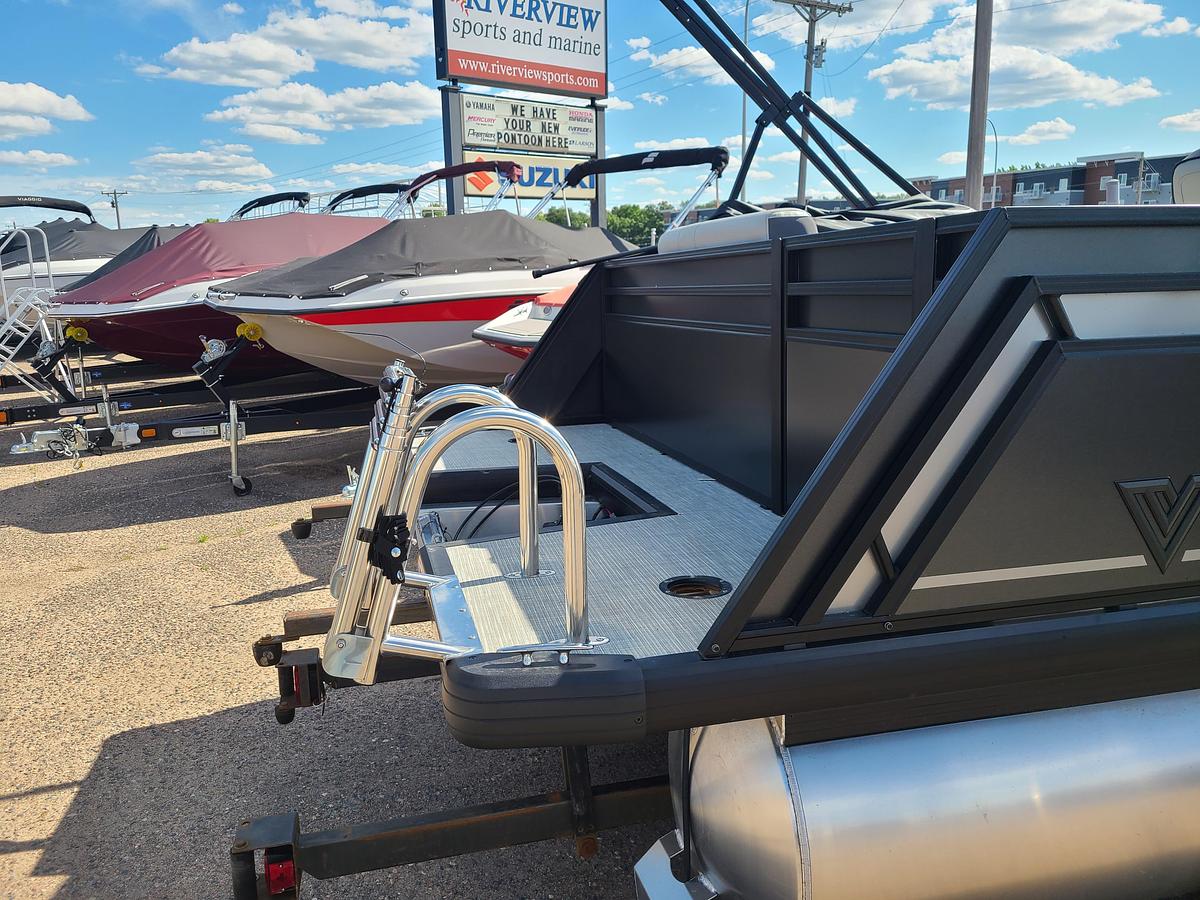 2026 Viaggio Lago V18C With A 60HP Suzuki Motor