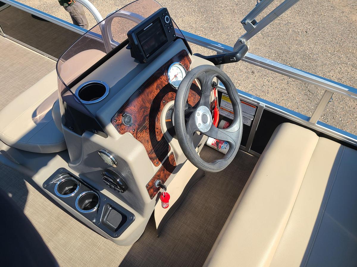 Used 2020 Sun Tracker Bass Buggy 16 DLX With A 25HP Mercury Motor & Trailer