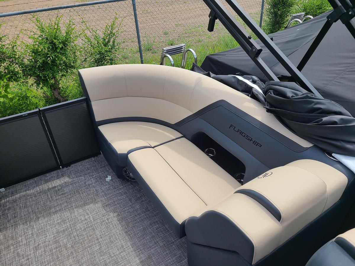 2026 Flagship Discover D22CU With A 115HP Suzuki Motor