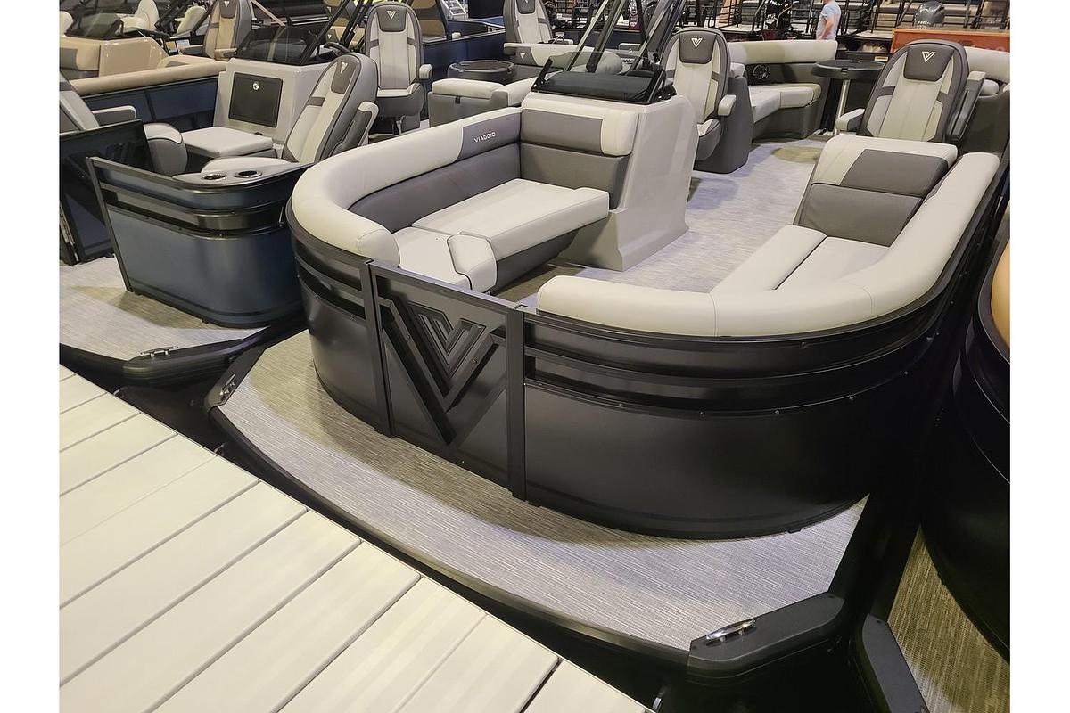 2026 Viaggio Lago V22U