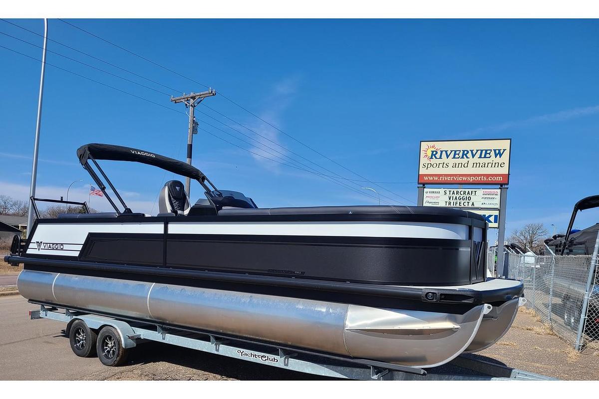 2025 Viaggio Diamante 26U With Suzuki 250HP Stealth Motor & Trailer