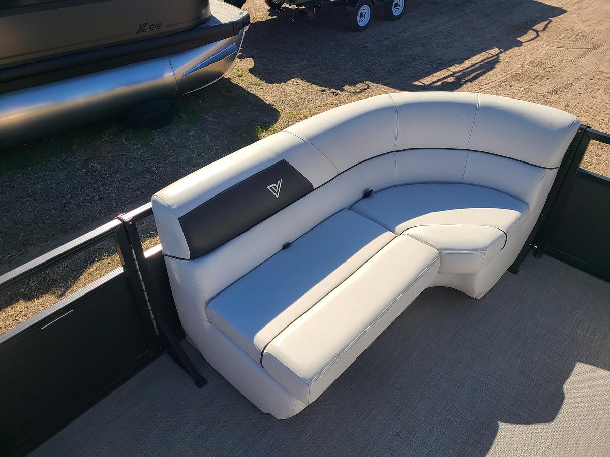 Used 2021 Viaggio Del Mar 16C W/ Minn Kota E-Drive