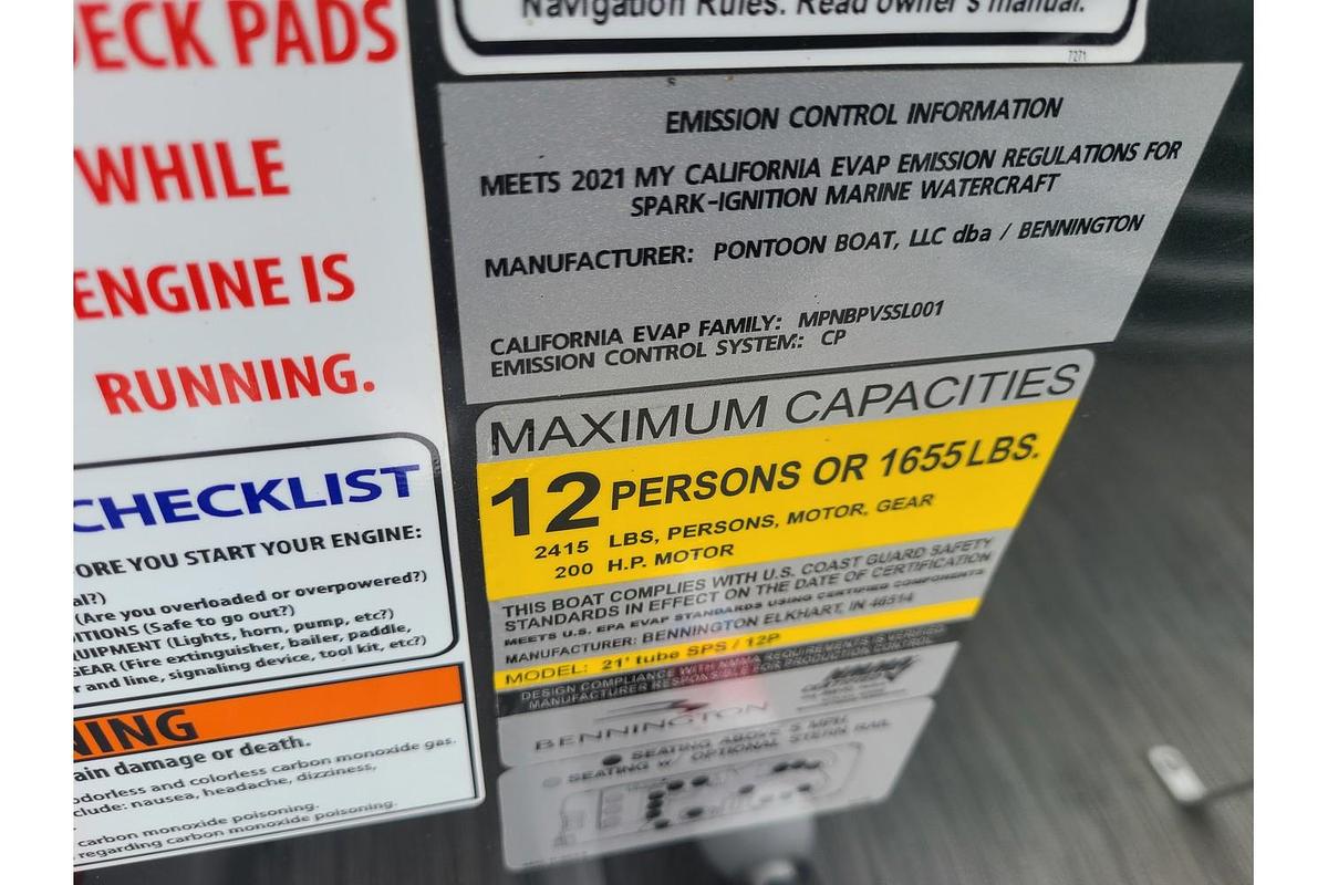 Used 2021 Bennington L22LSB Swingback W/ 90HP Yamaha