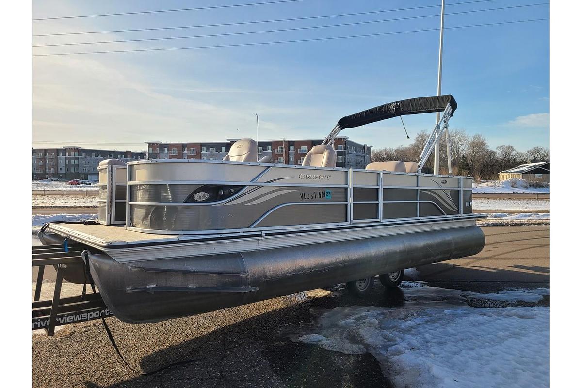 Used 2013 Crest 230SLR