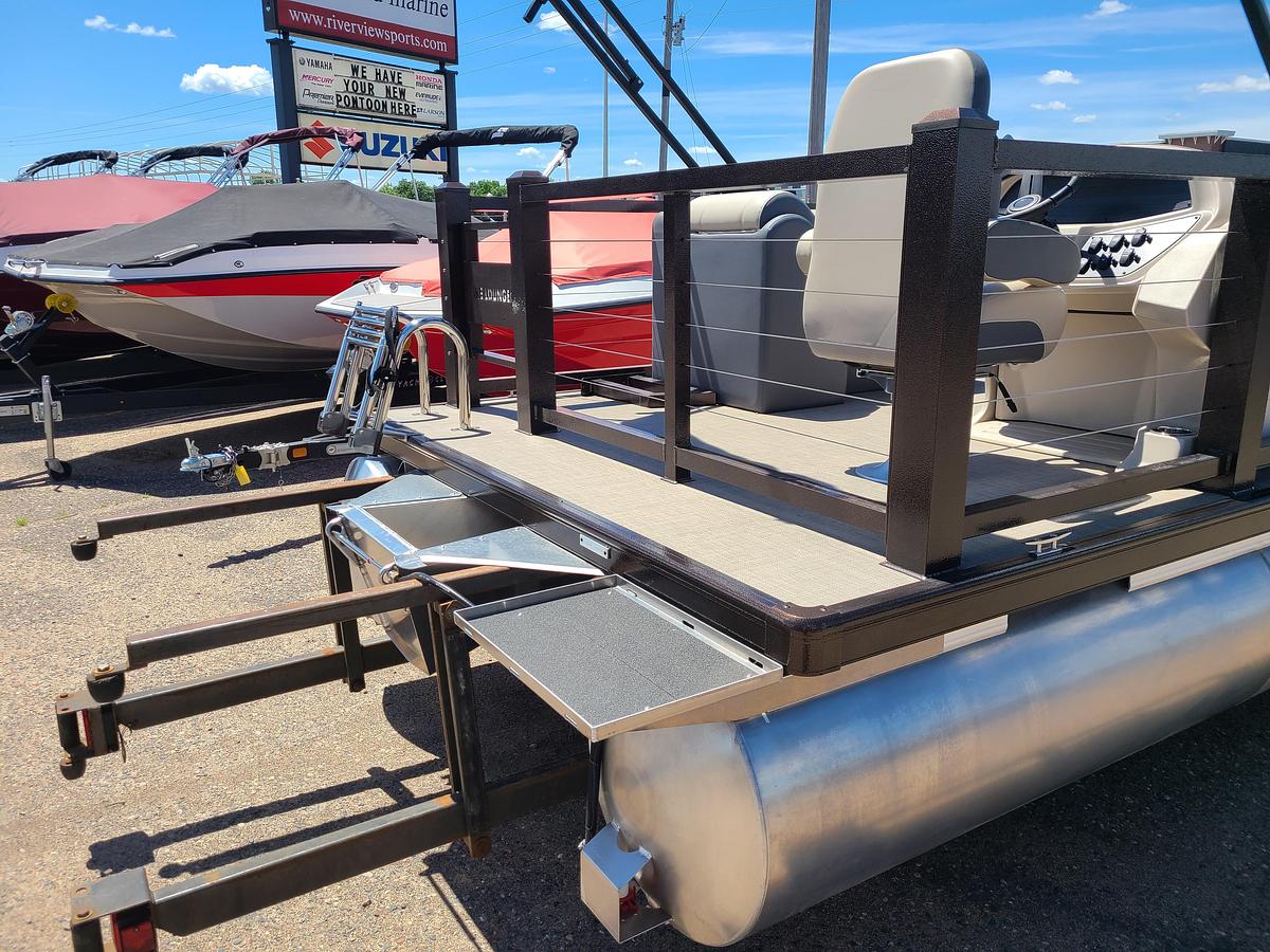2026 Lake Lounger 16 Pro Fish With A 25HP Suzuki Motor