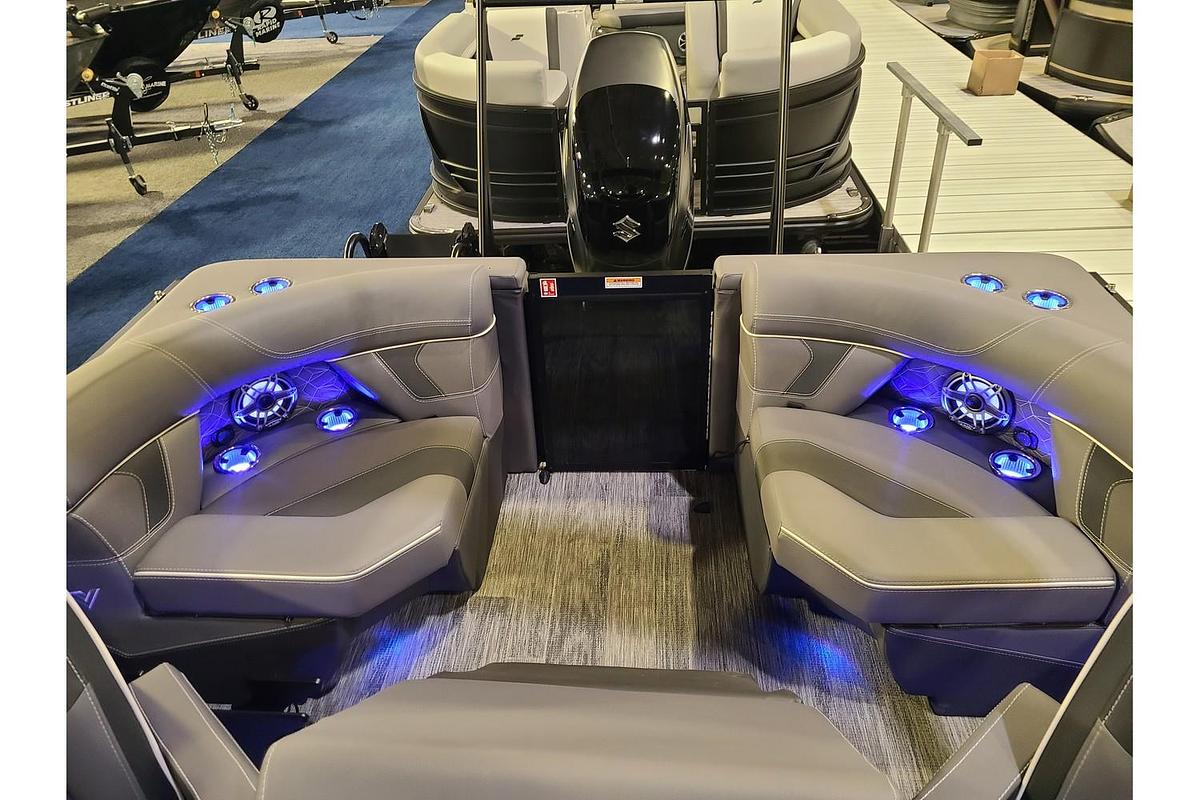 2026 Viaggio Diamante 24Q Tritoon W/ A 350HP Suzuki Motor