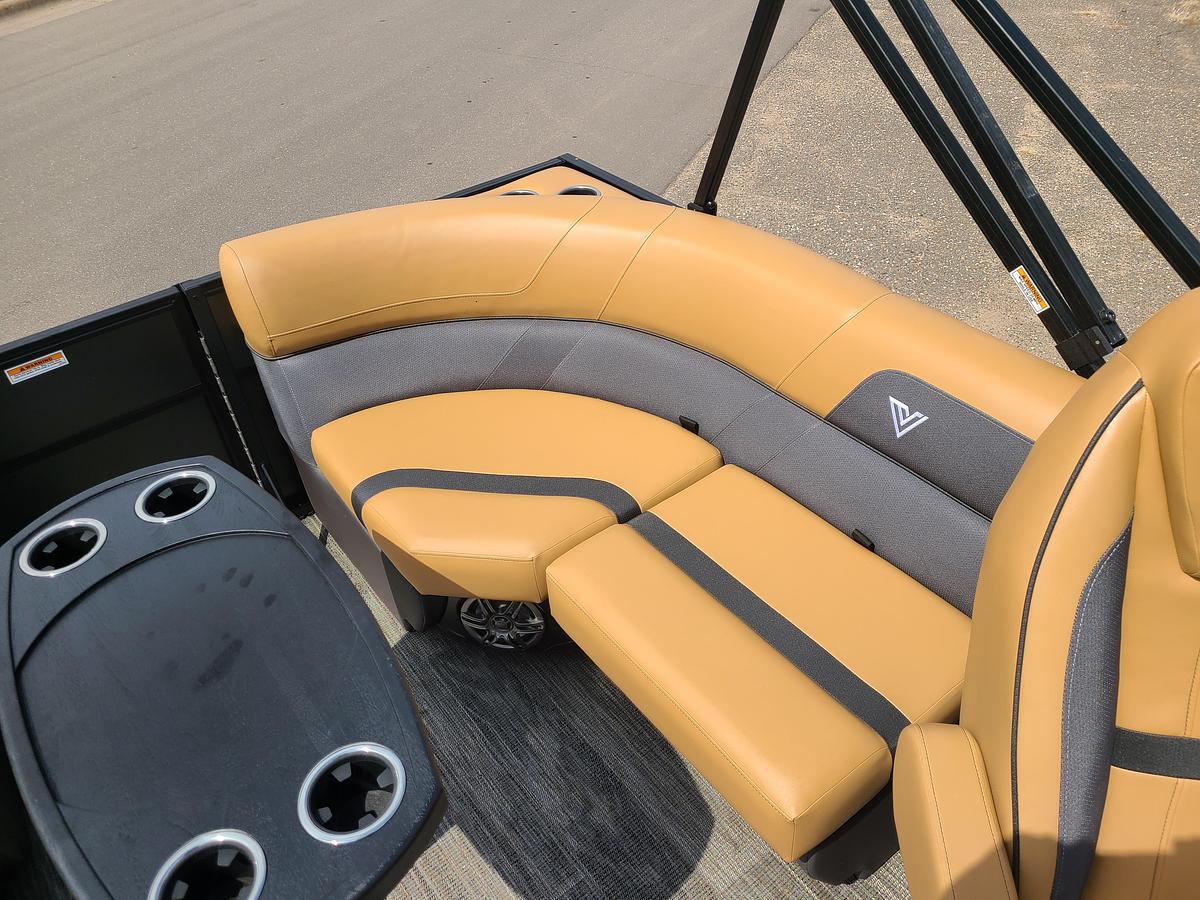 2025 Viaggio Lago X18U W/ 60HP Suzuki Motor