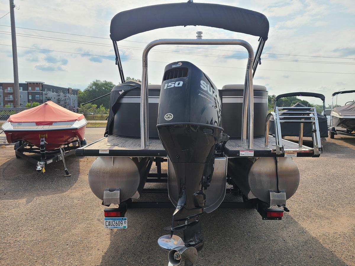 Used 2022 Viaggio Lago 22U Tritoon With 150HP Suzuki Motor & Yacht Club Trailer
