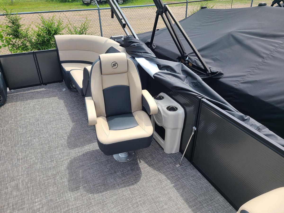 2026 Flagship Discover D22CU With A 115HP Suzuki Motor