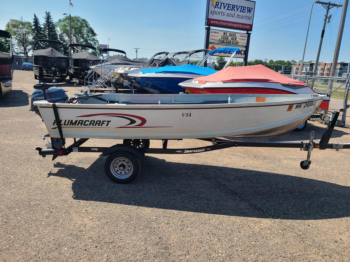 Used 2001 Alumacraft V-14 W/ A 2022 Yamaha 25HP Motor & Trailer