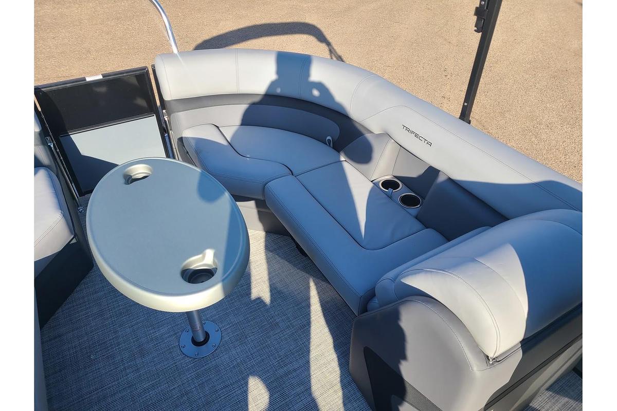 2023 Trifecta C Series 24RF