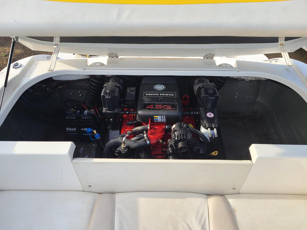 Used 2003 Glastron GT185 I/O