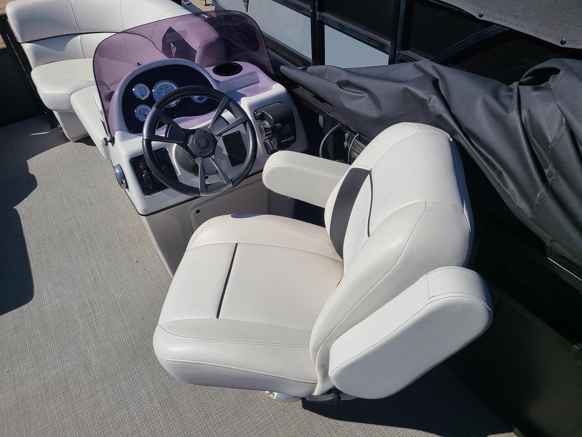 Used 2021 Viaggio Del Mar 16C W/ Minn Kota E-Drive