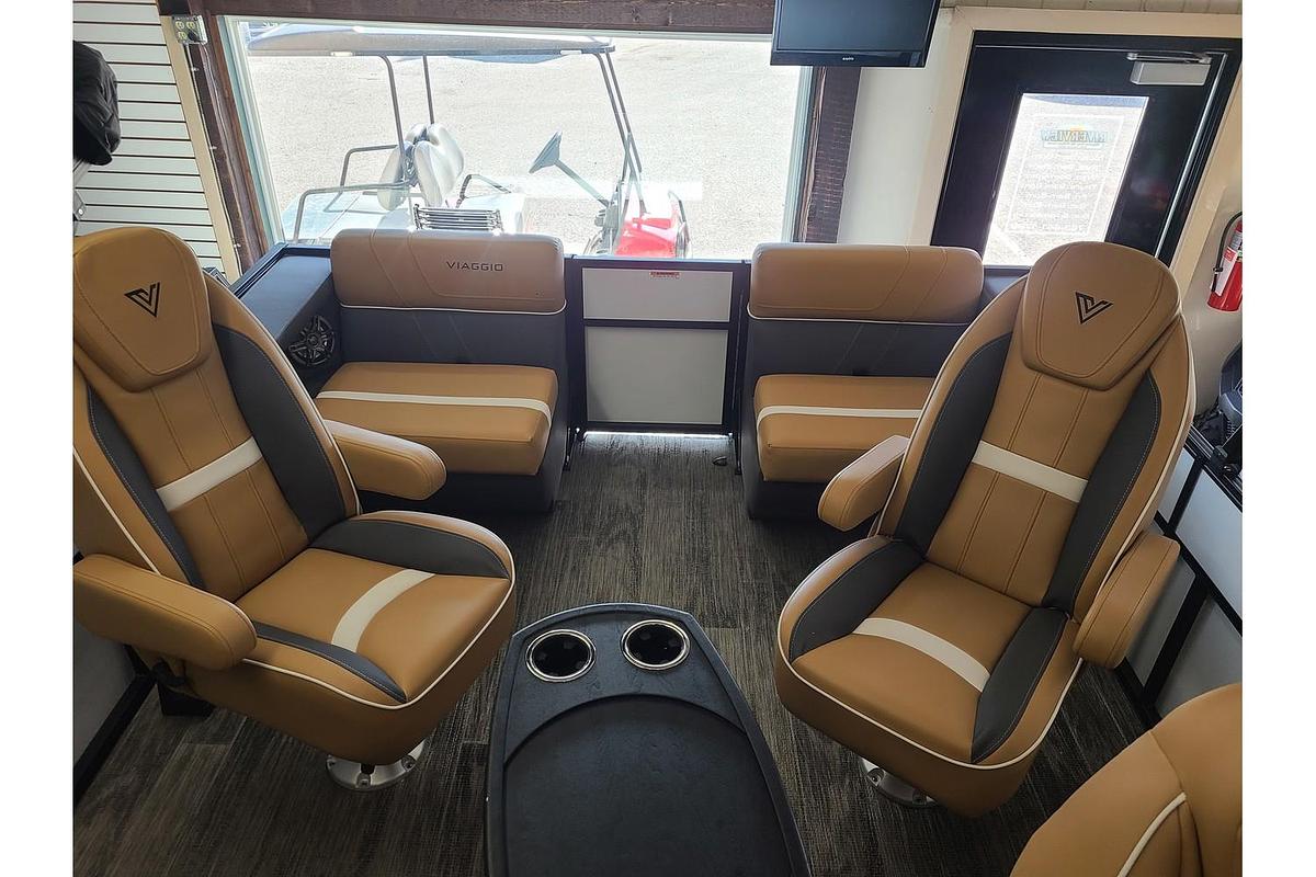 2025 Viaggio Lago X22Q W/ Suzuki 115HP Stealth Motor