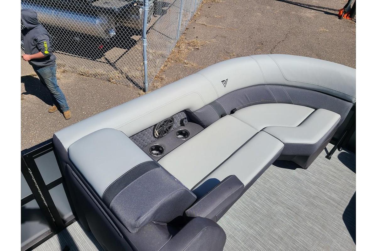 2025 Viaggio Lago Z22Q Tritoon W/ 150HP Suzuki Motor & Yacht Club Deluxe Bunk Trailer