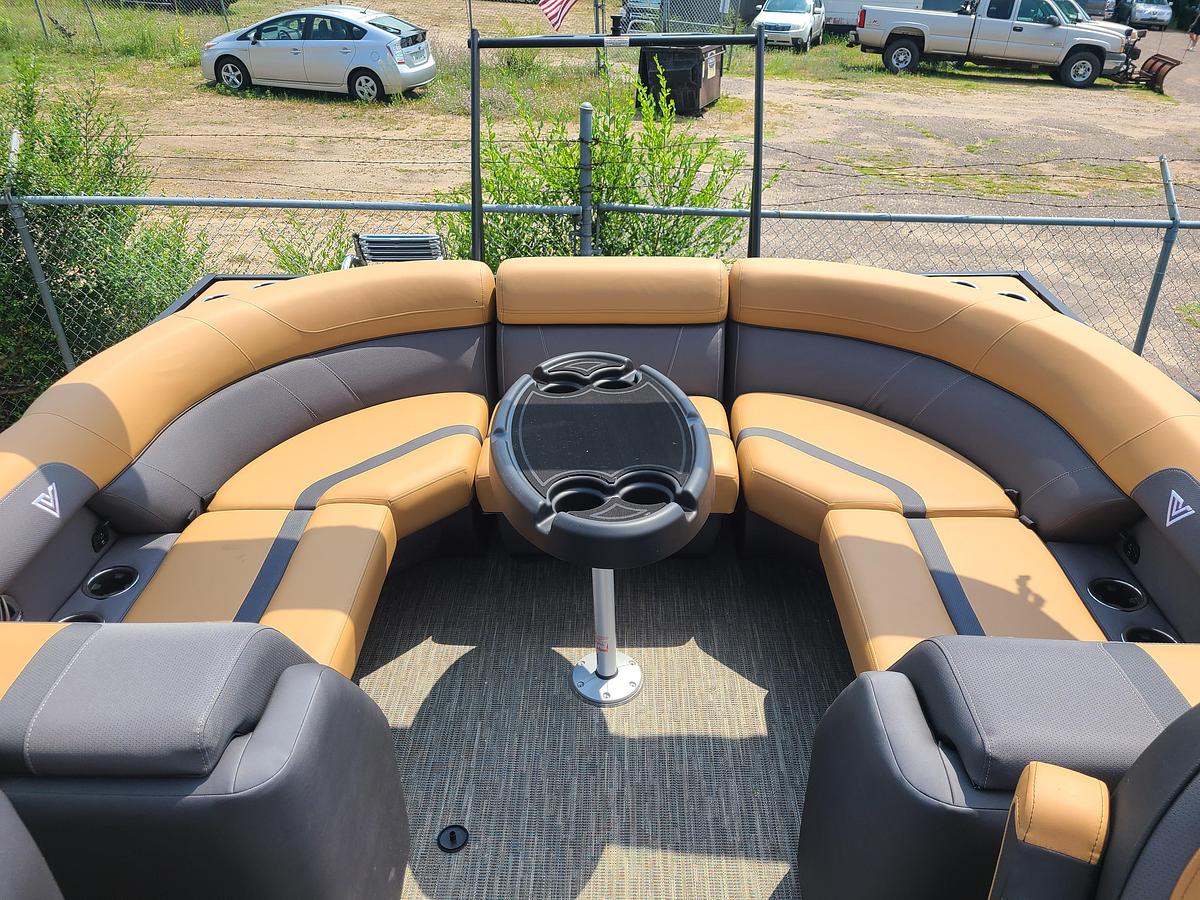 2026 Viaggio Lago X22U Tritoon