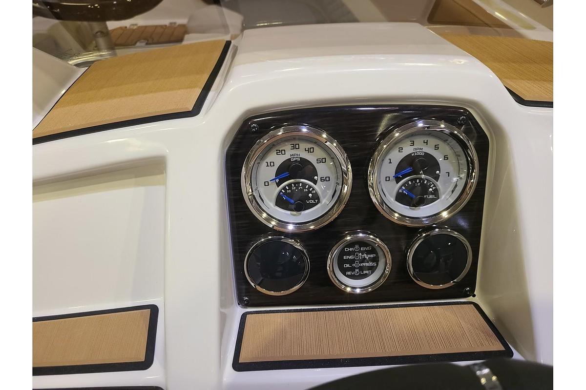 2026 Starcraft SVX 211 OB With A 200HP Suzuki Motor