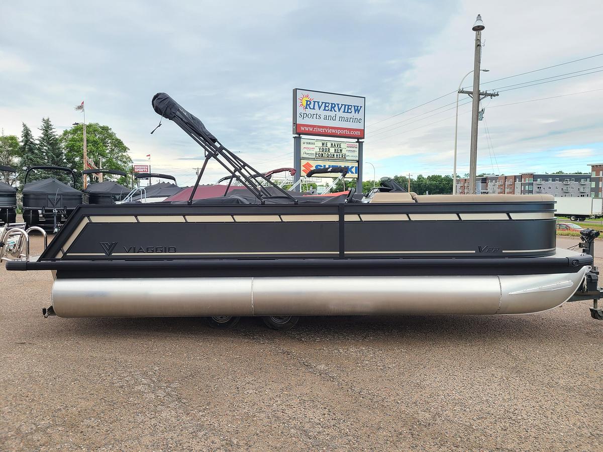 2026 Viaggio Lago V22R With A Suzuki 115HP Motor
