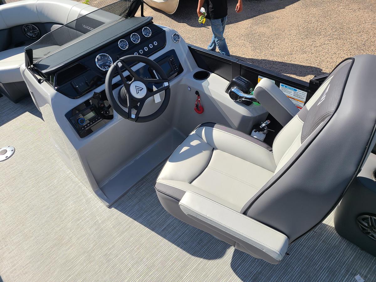 2026 Viaggio Lago V18C With A 60HP Suzuki Motor