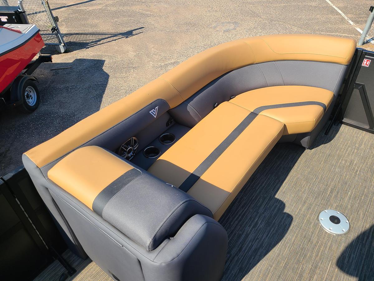 2026 Viaggio Lago X22Q Tritoon With A 200HP Suzuki Stealth Motor