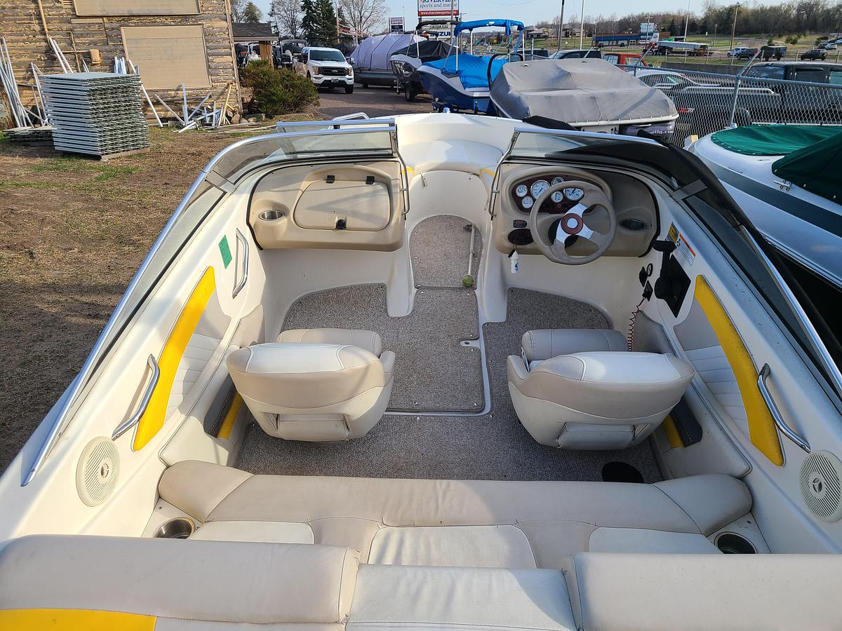 Used 2003 Glastron GT185 I/O