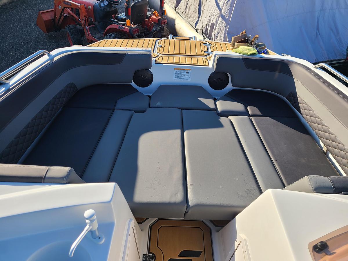 Used 2026 Starcraft SVX 211 I/O