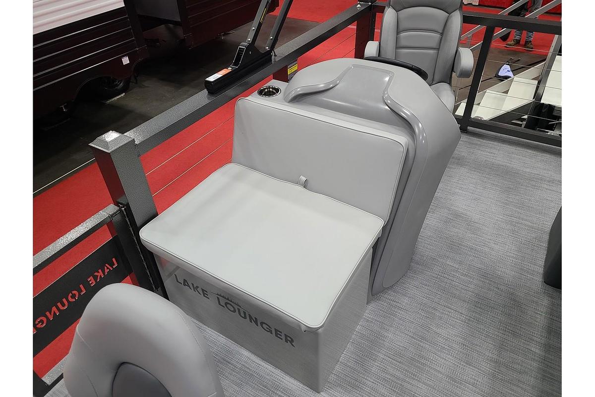 2026 Lake Lounger 13' Fish Pro W/ A 25HP Suzuki Motor