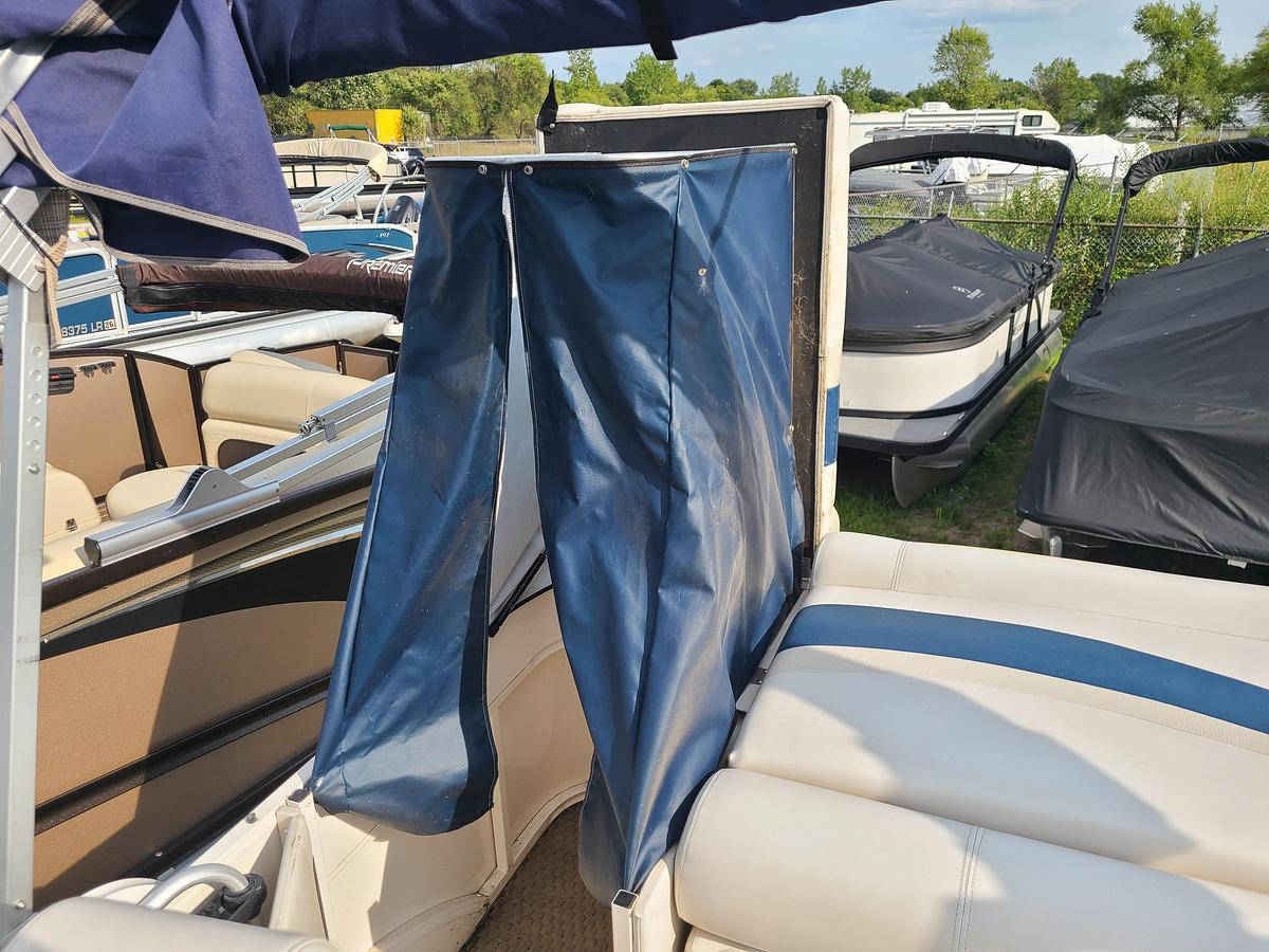 Used 2005 Starcraft Elite 206 With A 50HP Honda Motor & Bunk Trailer