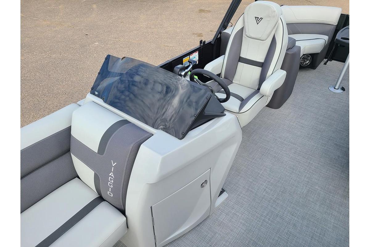 2025 Viaggio Lago X22U With A 115HP Suzuki Motor